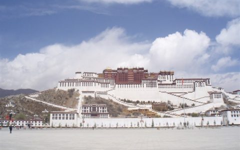 藏傳佛教寺廟主要教職任職辦法